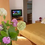 Balaton Art Maison d'hôtes Balatonszárszó