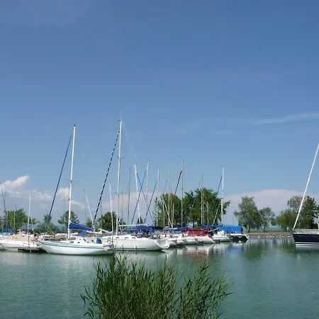 Pensión Balaton Art Balatonszárszó